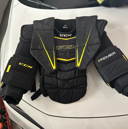 Large CCM Premier Pro Goalie Chest Protector (Used)