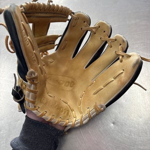 Wilson A2000 1786 11.5" (Used)