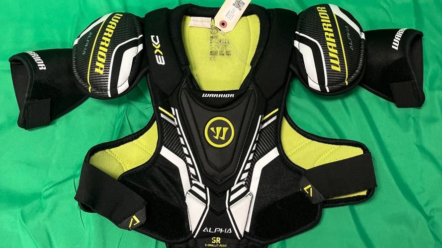 Warrior Alpha DX3 Shoulder Pads | Senior XS