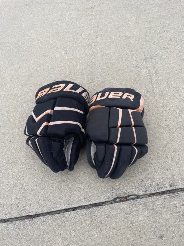 Bauer Gloves 10" (Used)