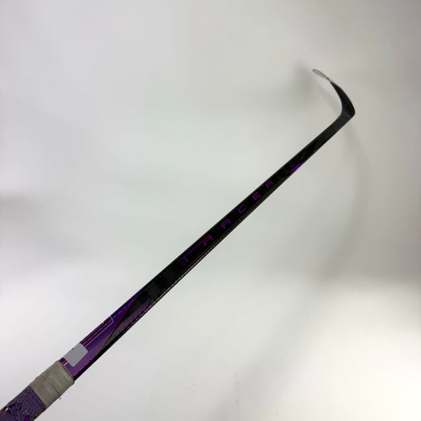 Used Right Purple Bauer Nexus Tracer | 77 Flex Pastrnak Pro Curve | J752