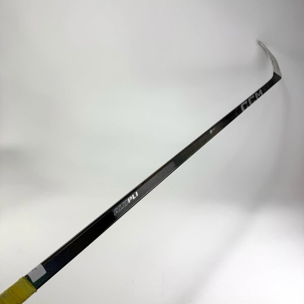 Used Right Black CCM Jetspeed FT8 Pro | 80 Flex P28M Curve Grip | J751