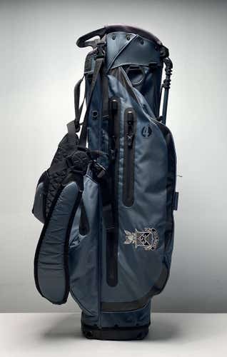 Titleist Players 4 STADRY Stand Bag Blue 4-Way Divide Dual Strap Golf Bag