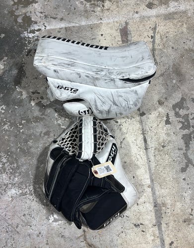 Intermediate Warrior Ritual GT2 Goalie Gloves & Blockers Regular (Used)