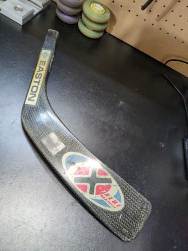Easton Xtreme Graphite Right Handed Stick Blade Heel Pattern (Used) Leetch