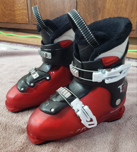 KIDS SKI BOOTS 21.0 YOUTH  Salomon T2 (SIZE YOUTH 2) *USED* WASHED & CLEANED