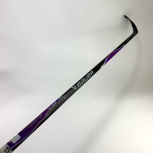 Used Right Purple Bauer Vapor Flylite | 102 Flex P28M Curve Grip | J742