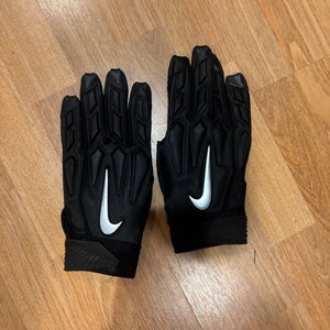 XL Adult Nike Alpha Menace Football Gloves (Used)