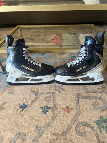 2025 Bauer vapor Flylite Skates size 9.5 fit 1 with Fly-Ti blades (Used)