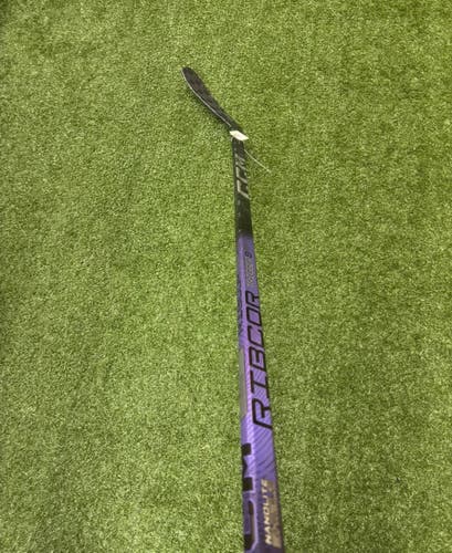 Intermediate CCM Ribcor Trigger 8 Pro Hockey Stick P28 LH 70 Flex (Cut Down)