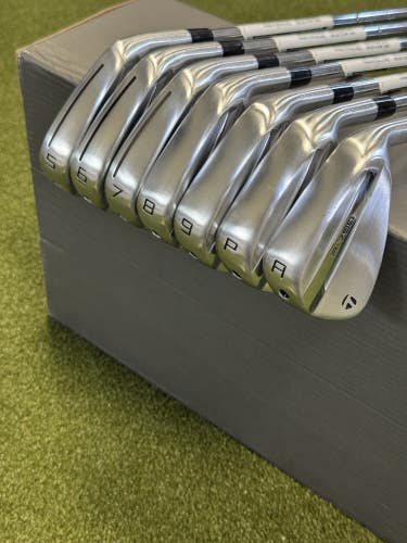 TaylorMade 2025 P790 Irons 5-PW,UW Dynamic Gold X100 MINTY used 1x