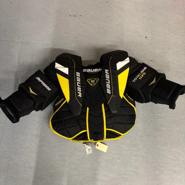 Bauer Total One NXG Goalie Chest Protector | Senior Small