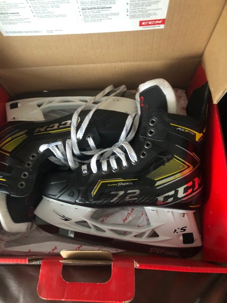 2020 CCM Super Tacks AS3 Pro Hockey Skates Regular Width Pro Stock 8.5 (Used)