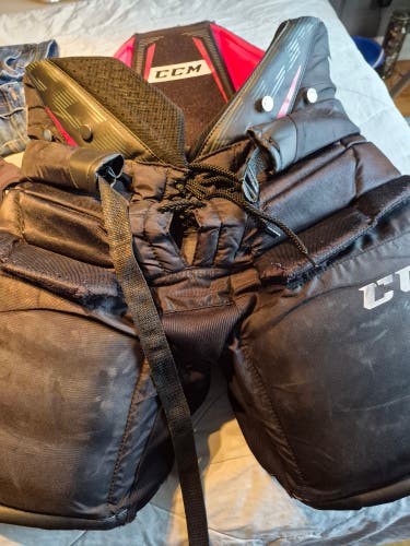Senior XL CCM E1.9 Hockey Goalie Pants (Used)
