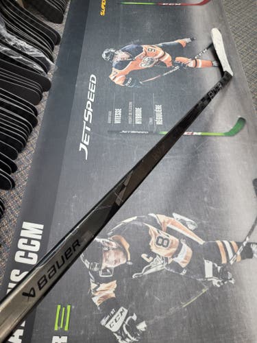 Repaired | P92M | 77 Flex Senior Bauer Vapor Hyperlite 2 Left Hand Hockey Stick Pro Stock (Used)