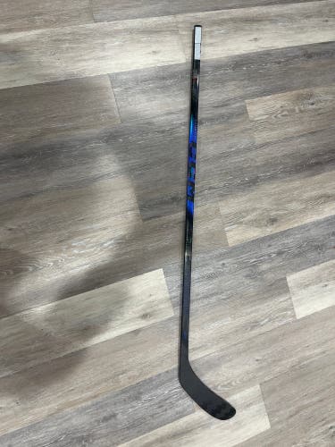 Intermediate CCM Ribcor Trigger 10 Pro Right Handed Hockey Stick P28 40 Flex Pro Stock (New)