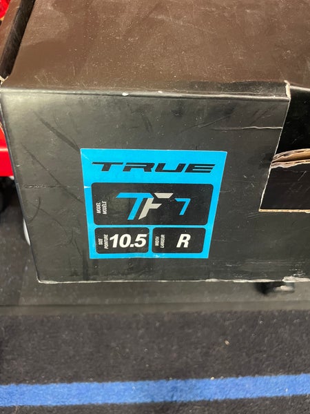 2021 True TF7 Hockey Skates Regular Width 10.5 (New)