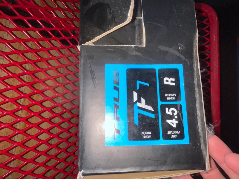 2021 True TF7 Hockey Skates Size 4.5 (New)