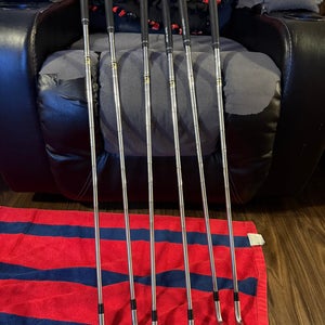 Men's Callaway X Tour Left Hand Iron Set Regular Flex Steel Shaft (Used)