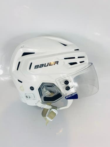 Medium Bauer Re-Akt 155 Helmet (Used)