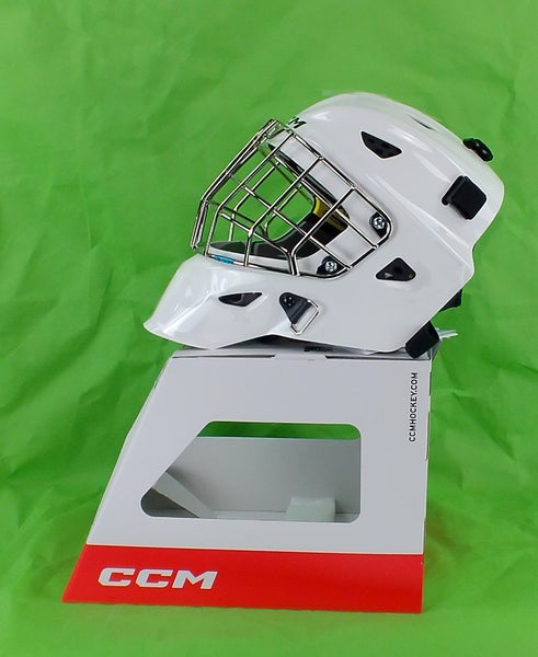 Junior CCM Axis F5 Goalie Mask (New)-White