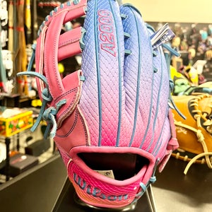 NEW | 2025 Wilson Love The Moment A2000 1777ss 12.75" Autism Outfield Glove | Left Throw | FAST SHIP