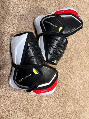 Senior Large Bauer Vapor Hyperlite Elbow Pads (Used)