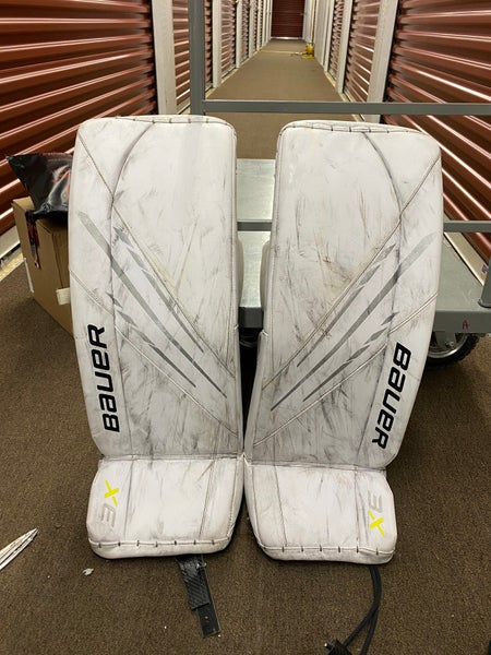 30" Bauer Vapor 3X Goalie Leg Pads (Used)