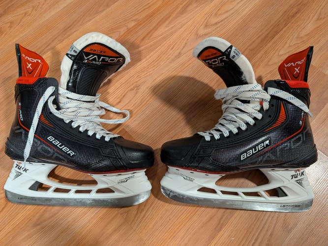2022 Bauer Vapor 3X Pro Hockey Skates 8 (Used)
