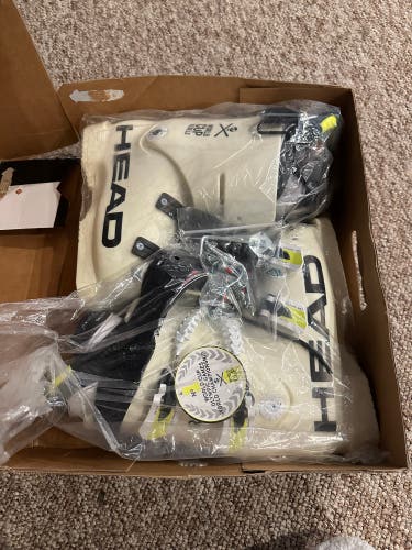 Mondo 24 & 24.5 Women's HEAD Raptor WCR Racing Ski Boots (New)