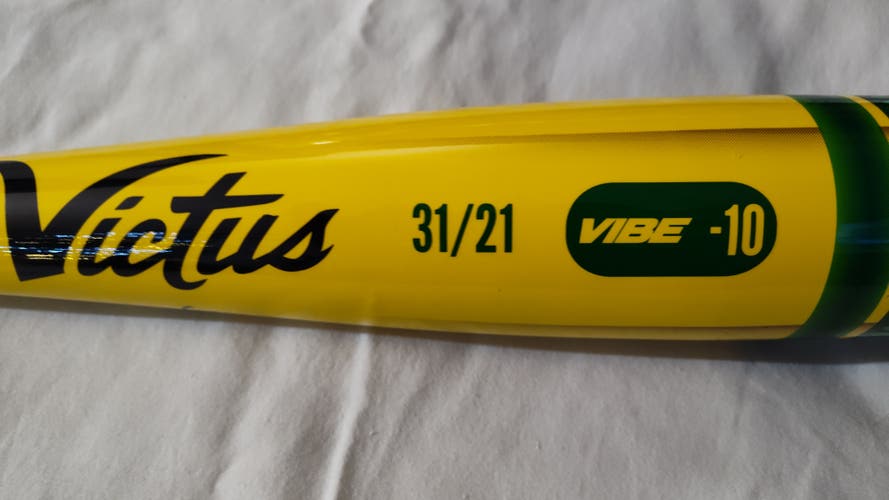 Victus Pencil (2 3/4") USSSA Bat 2025 (-10) _ USED