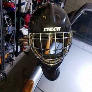 Itech senior goalie mask