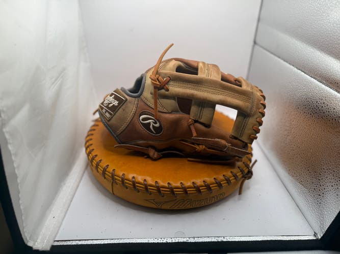Infield RH Rawlings Heart of the Hide Baseball Glove 11.5" (Used)