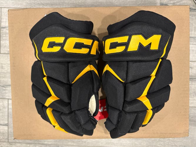 CCM JetSpeed FT680 Gloves 14" (New)
