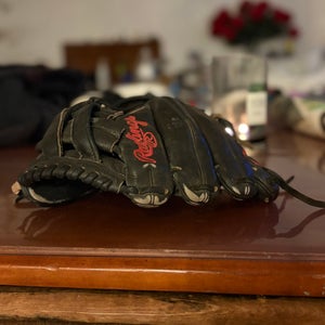 Vintage Rawlings "The G.A. Glove" Black Leather Baseball/Softball Mitt (RHT) Late 90s/Early 00s