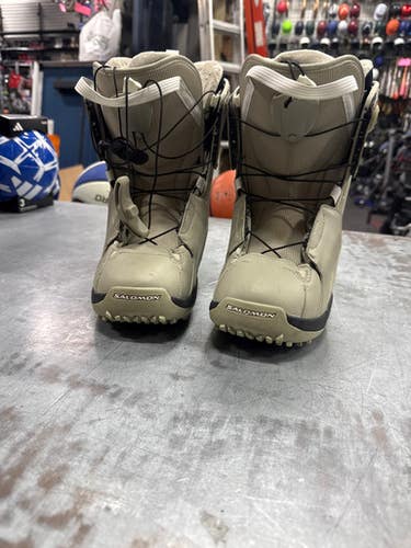 Used Salomon DAWN Womens Snowboard Boots Grey Senior 6 11337-S000476260