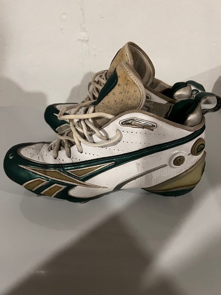 Reebok Vince young cleat
