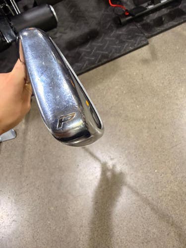 Used Taylormade R BLADEZ TOUR Golf Wedge Mens RH Pitching Wedge 11605-S000211129