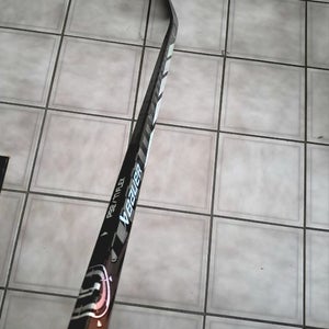 Senior Bauer Proto-R Right Handed Hockey Stick P92 77 Flex Pro Stock