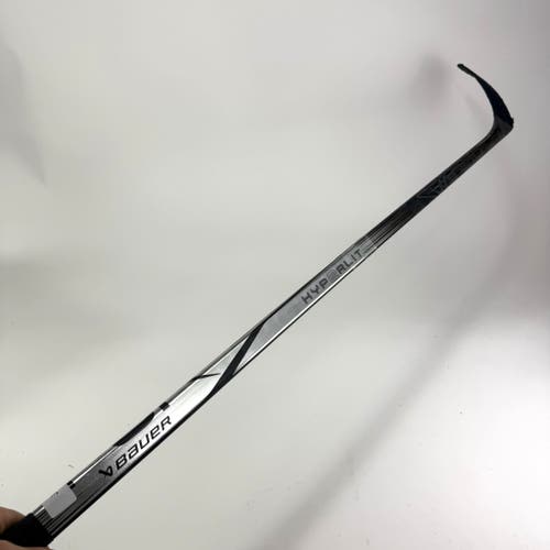 Repaired Right Handed Silver Bauer Vapor Hyperlite 2 | Grip | P28 Curve | 70 Flex | #J928