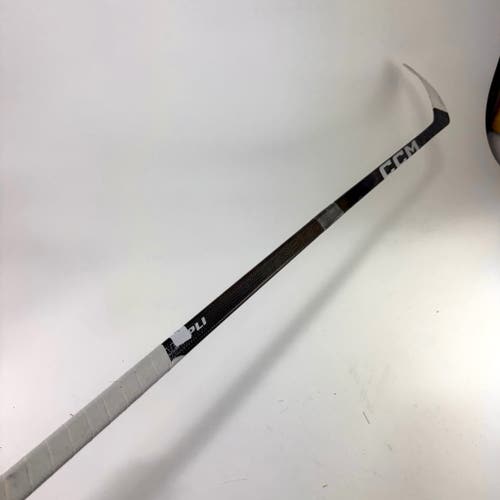 Repaired Right Handed CCM Jetspeed FT8 Pro | Grip | 85 Flex | P29 Curve |#J910