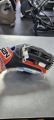 Used S2N 13 INCH BB/SB Glove RH Throw None 13" 11497-S000154318