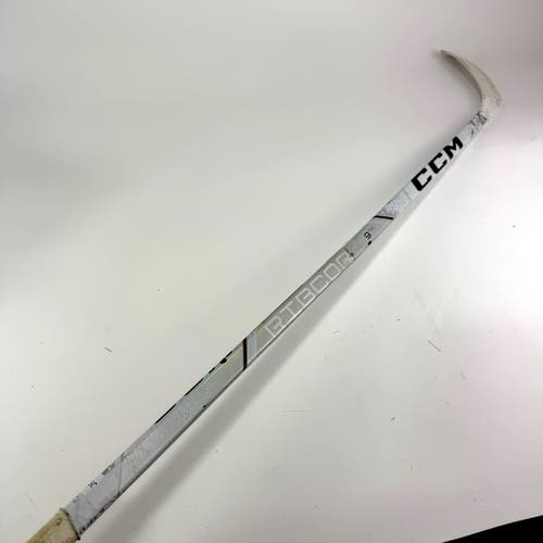 Repaired Right Handed CCM White Trigger 9 Pro | Grip | 80 Flex | P86 Curve | #J907