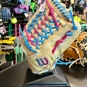 DISPLAY MODEL | WINTER 2024 Wilson A2000 T125 12.5" Outfield Fastpitch Softball Glove | FAST SHIP