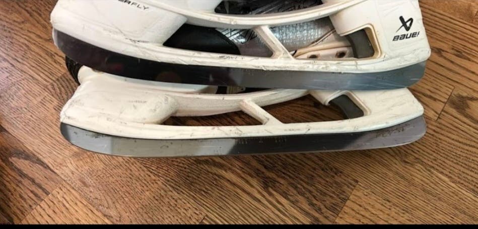 2023 Bauer Vapor Hyperlite 2 Hockey Skates Extra Wide Width 8