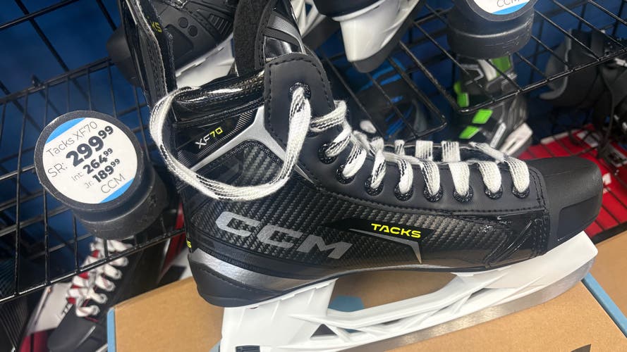 CCM Tacks XF 70 Hockey Skates Size 10.5 **New**