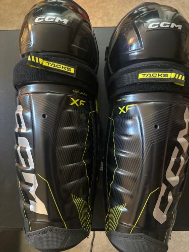 Junior CCM XF 15" Shin Pads (New)