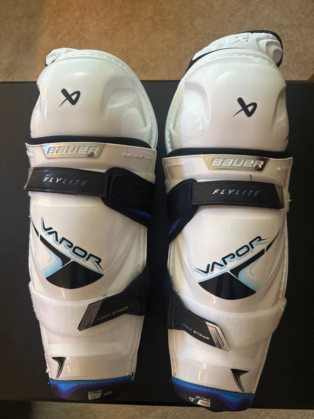 Intermediate Bauer Vapor Flylite 13" Shin Pads (New)