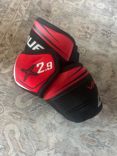 Junior Medium Bauer Vapor X2.9 Elbow Pads (Used)