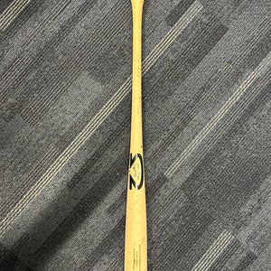 Dinger Bat B-271 Maple BBCOR Certified Bat 30 oz 33" (New)